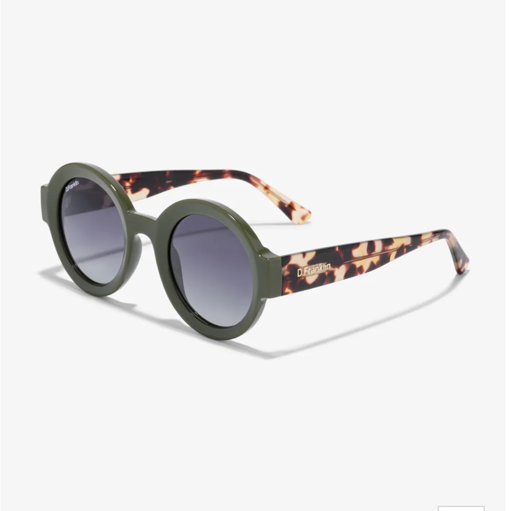D. Franklin 913 SHINY GREEN / GRADIENT SMOKE Sunglasses